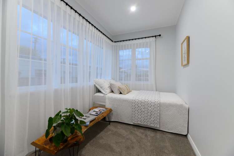 38 Hendon Avenue Mount Albert_13