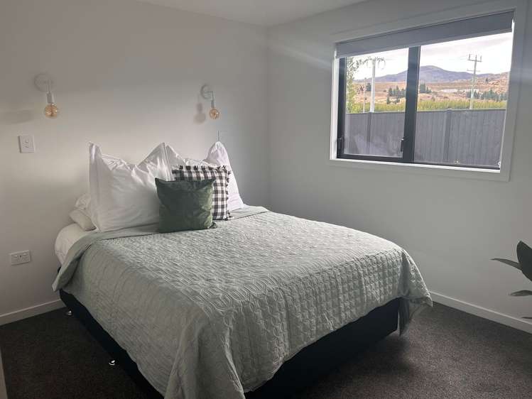 55 Magnum Drive Cromwell_10