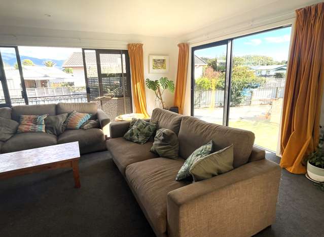 14 Sunbelt Crescent Takaka_4