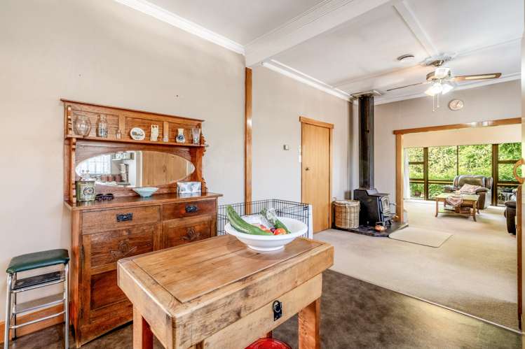 11 Coronation Street Strathern_8