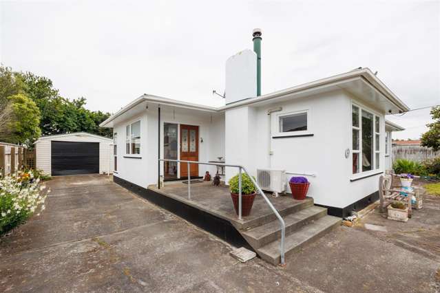 TEAM LEWIS - LEAVE THE CAR AT HOME