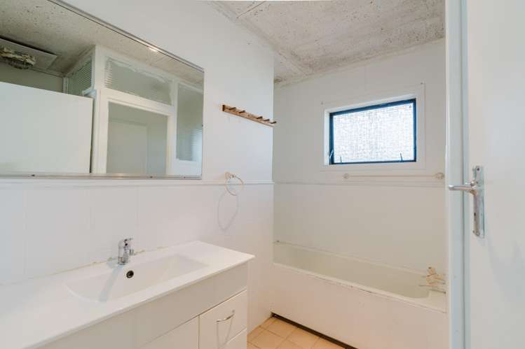 206 Te Rapa Road Beerescourt_10