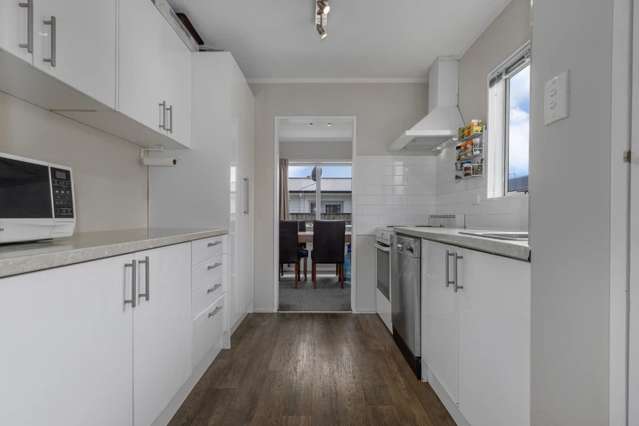 22a Mako Mako Road 10516_1