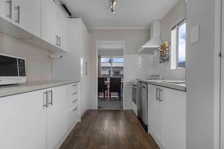 22a Mako Mako Road 10516_1