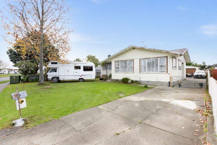 27 Wyatt Avenue Onekawa_13