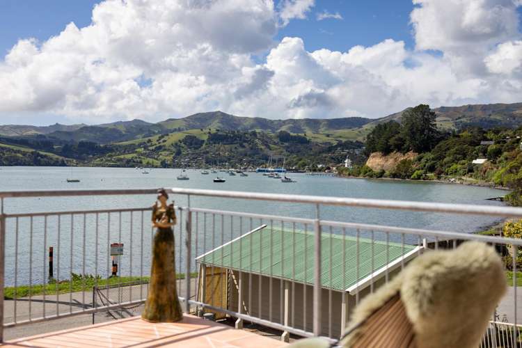 259 Beach Road Akaroa_7