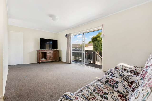 2/22 Tamworth Close Manurewa_2