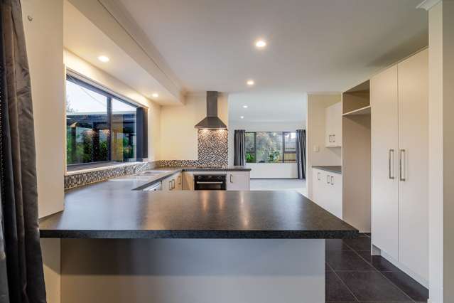 22 Liberty Grove Kelvin Grove_3