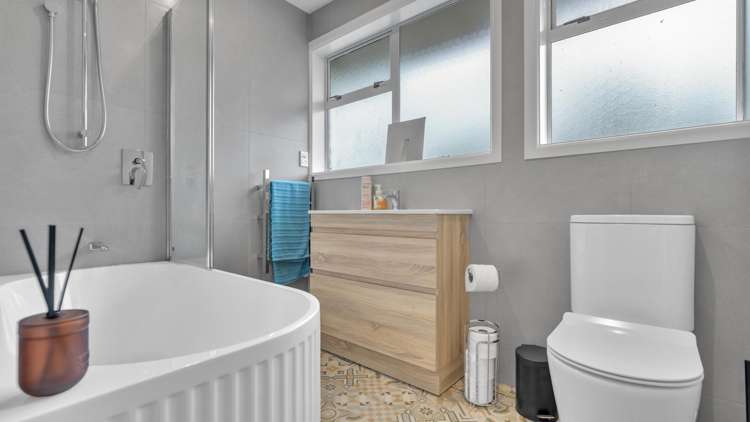 62 Oriana Crescent Hornby_12