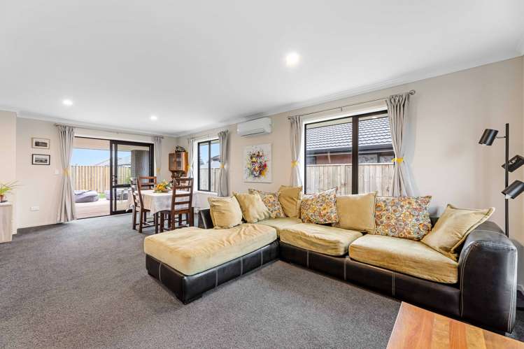 12 Caproni Road Burleigh_12