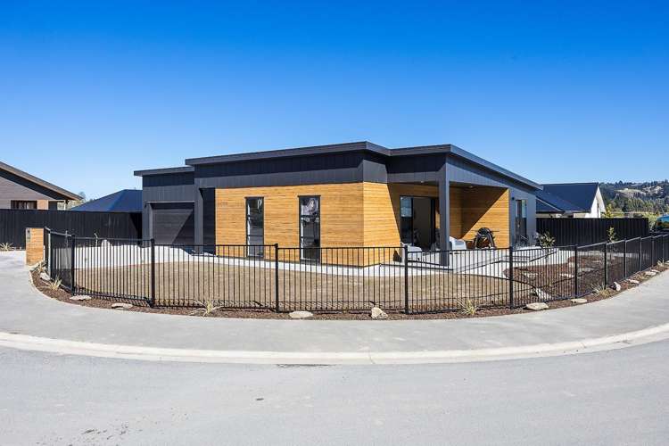 14 Caroline Way Abbotsford_25