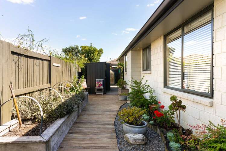 18 Oriental Parade Papamoa_44