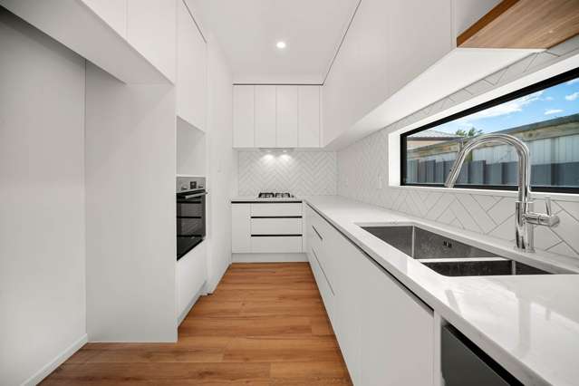 E/334 Swanson Road Ranui_2