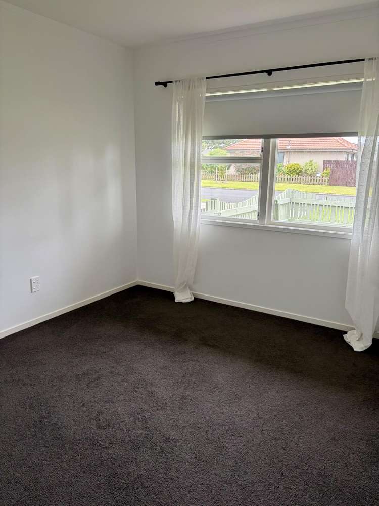 3 Pemberton Crescent Greerton_6