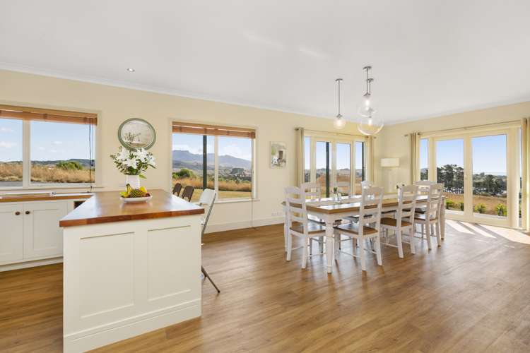 246 Hills Road Raglan_5