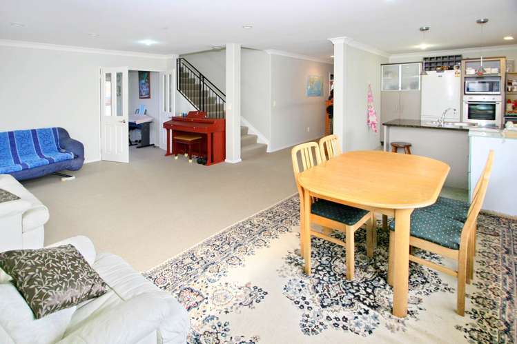 79 Baverstock Road Flat Bush_3