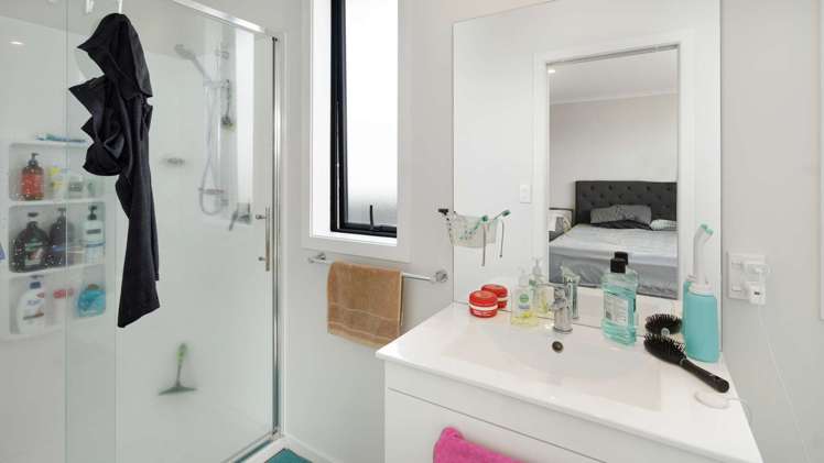 10 Foley Grove Pyes Pa_17