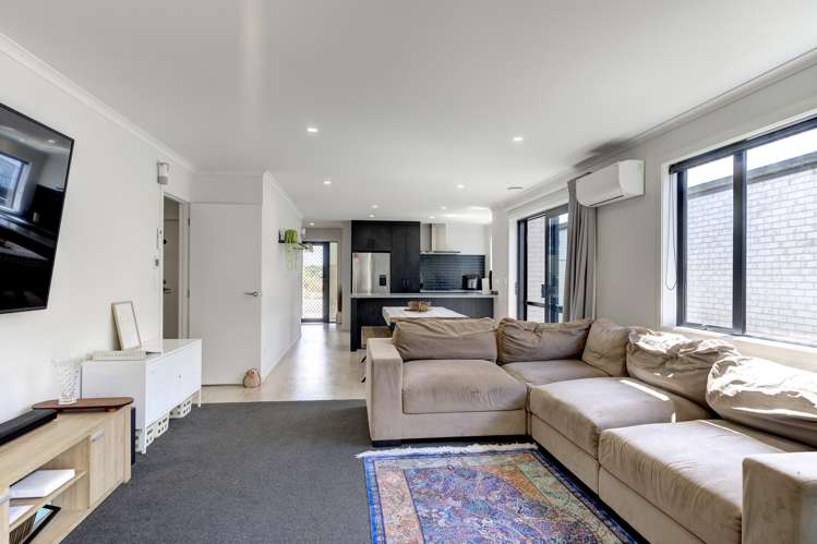 16 Taiatea Drive Baverstock_18