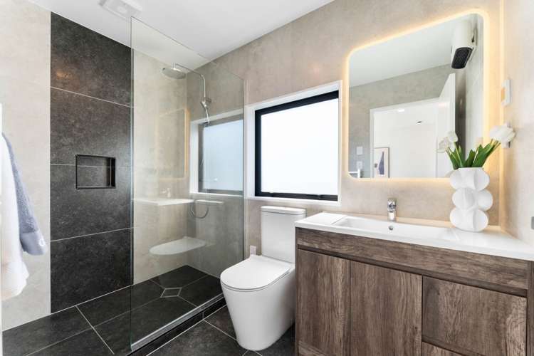 36 Para Close Fairview Heights_16