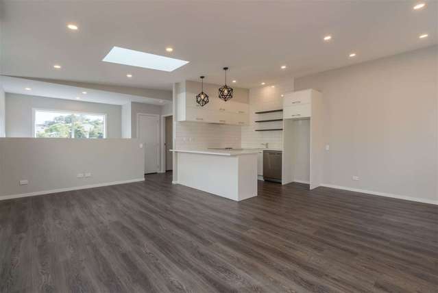 Chic 3BR New Build in Tawa!