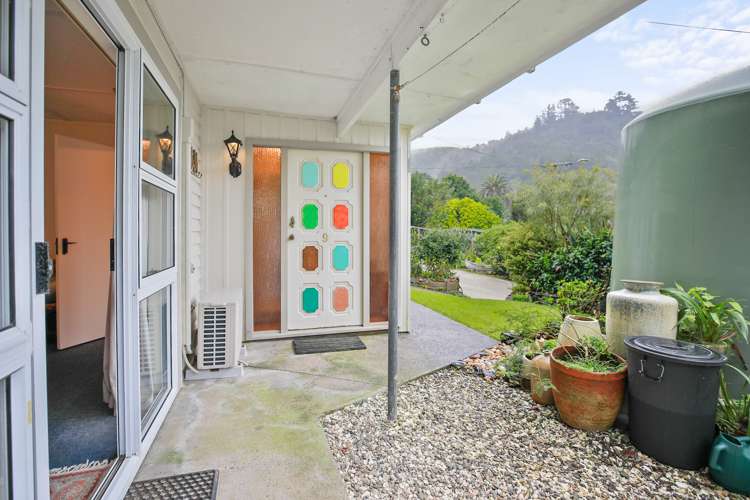 9 Lucy Road Waiomu_11