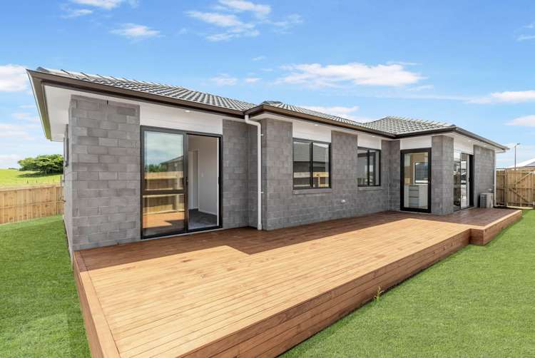 6 Paapaka Way Waiuku_16