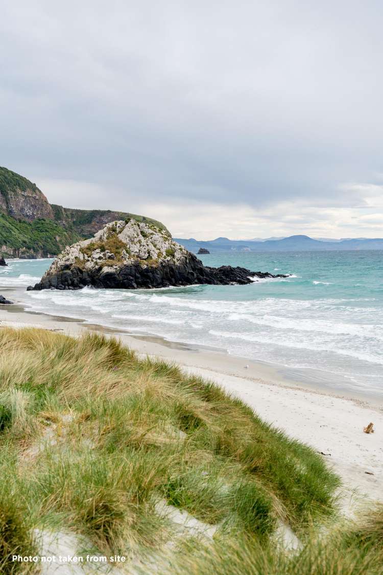 17 Moana Street Aramoana_48