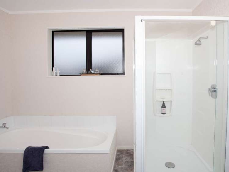 20 Aspen Way Kelvin Grove_13