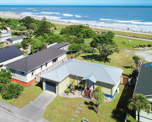 27 Beach Street Hokitika_1