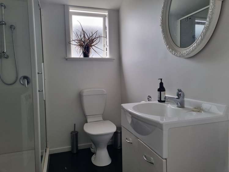 10 Bristol Avenue Brookfield_19
