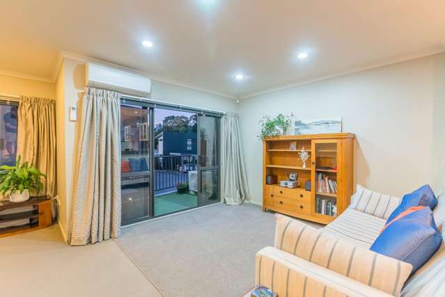 5/8 Wellington Road Paekakariki_1