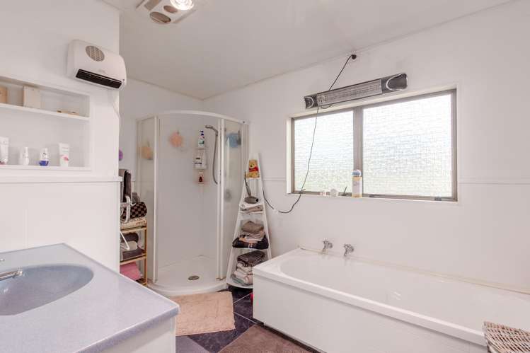 11a Holyrood Terrace Waipukurau_11