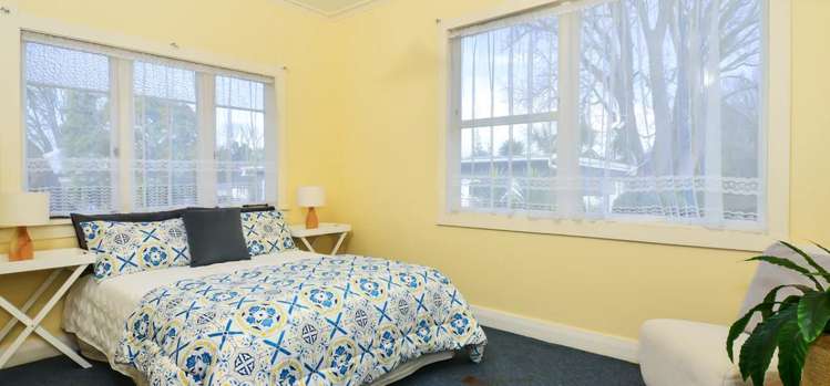 24 Te Aroha Street Hamilton East_6