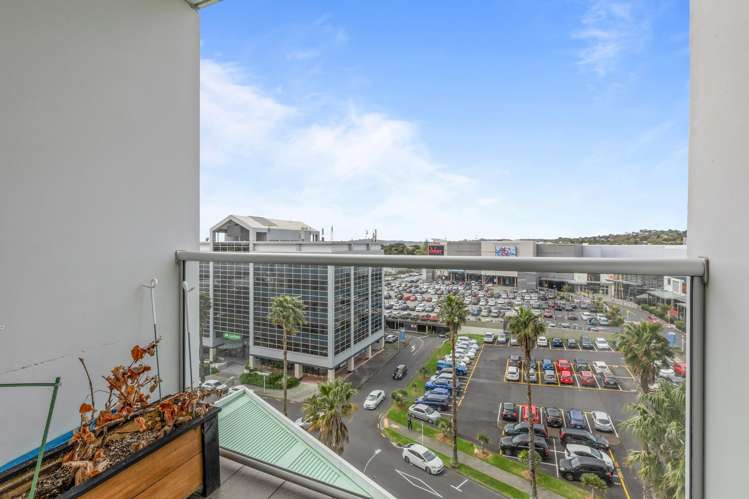 606/17 Amersham Way Manukau_8