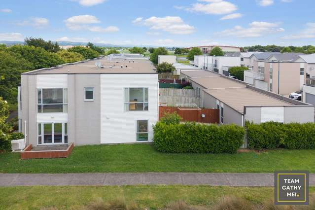 Lock & Leave Living in Kauri Flats School Zone