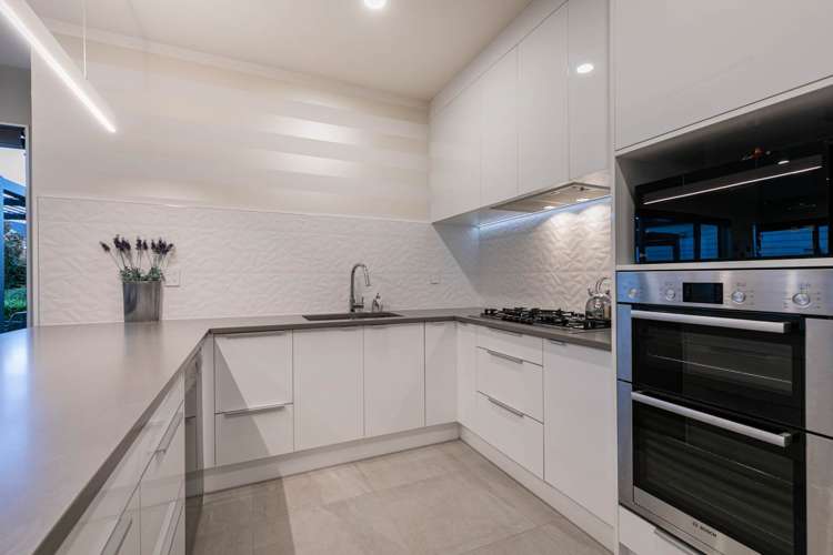 68 Colonial Drive Silverdale_9