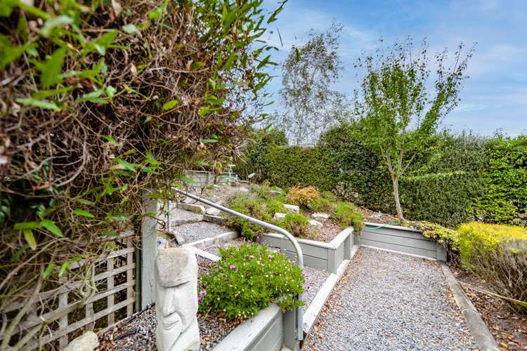 22 Tod Road Otane_15