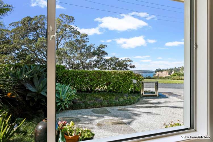 20 Marine Parade Mellons Bay_7