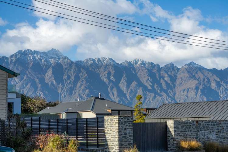 3 Brisbane Street Queenstown_18