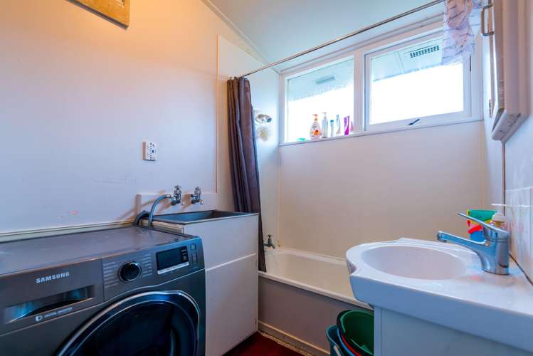 2/6 Puka Street Onehunga_14