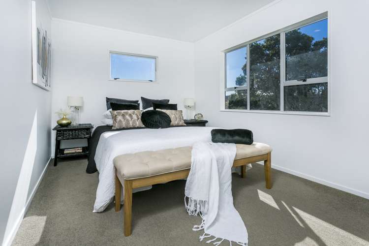 33b Ngahere Views Orewa_7