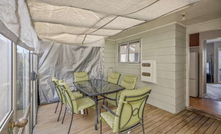 26 Beauchamp Drive 11410_3