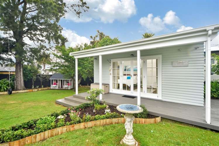 8 Harrison Avenue Belmont_14