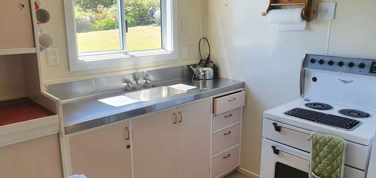 17 Tilson Avenue Cape Palliser_6