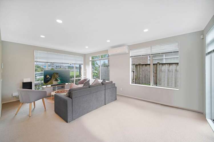 6 Flintridge Drive Flat Bush_12