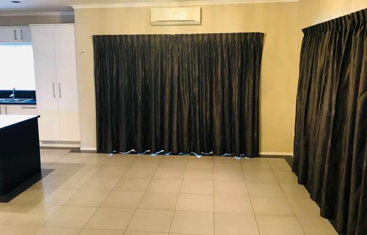 8 Beggs Way Flat Bush_5