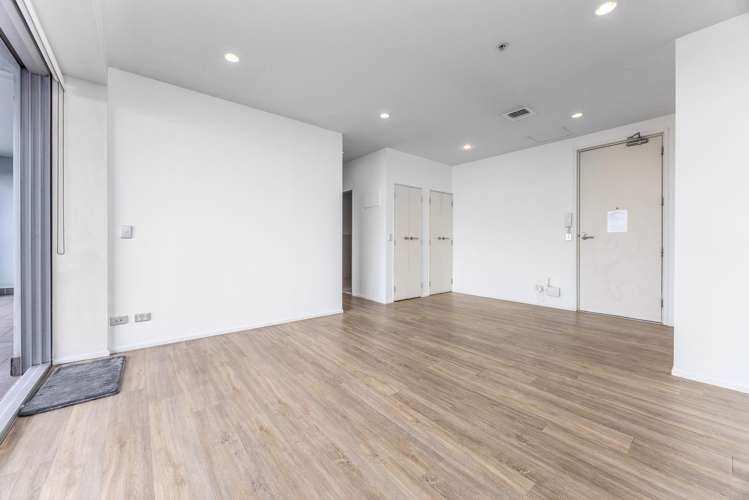 915/2 Beach Road Auckland Central_12