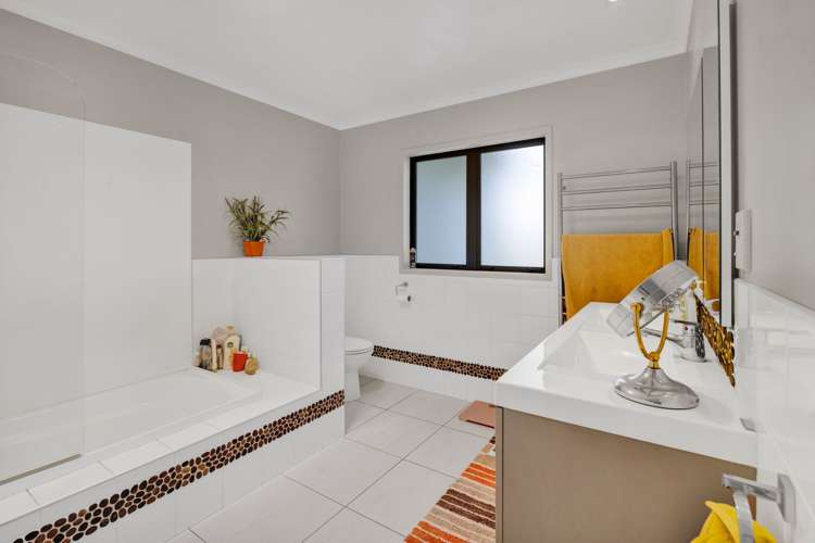 51 Sole Road Ngaere_21