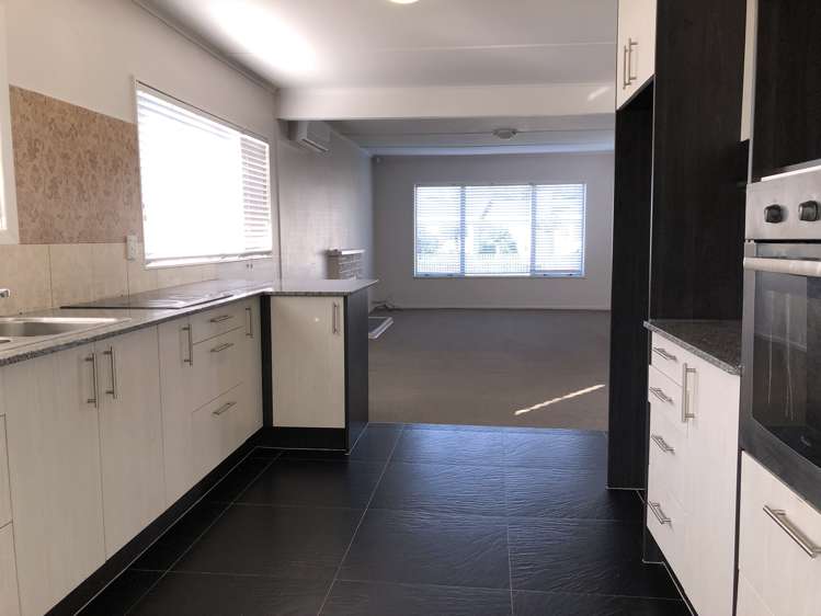 71 Valentine Street Papakura_4