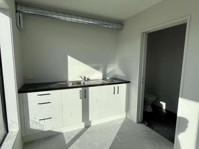 8/1 Lake Bryndwr Lane Burnside_4